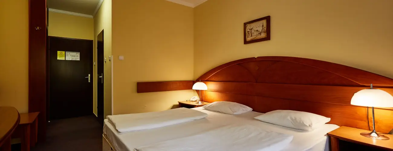 Hotel Lvr Sopron - Kt nnep kztt (min. 2 j)